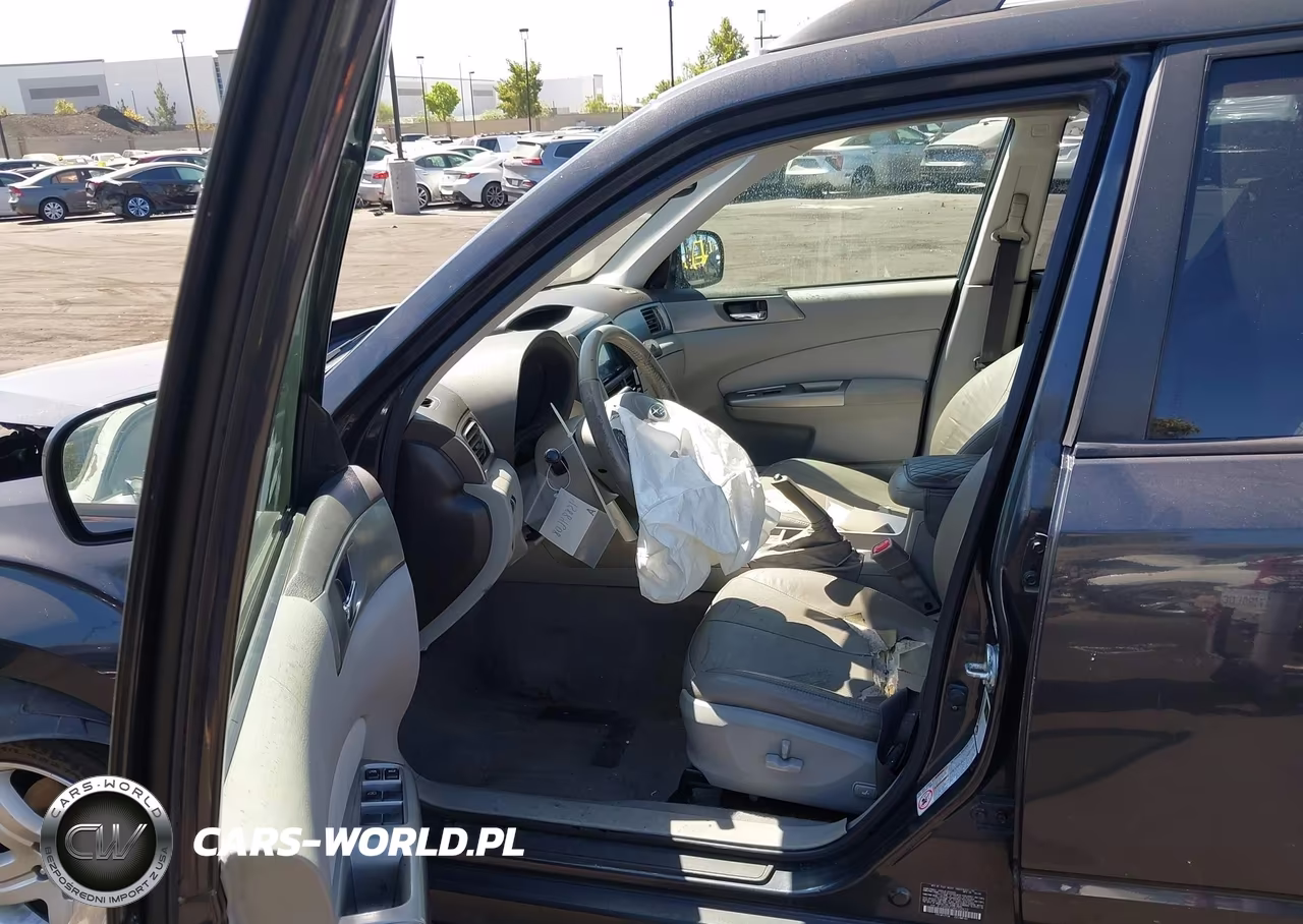 2010 Subaru Forester 2.5X Limited VIN:JF2SH6DC0AH700422 - 5