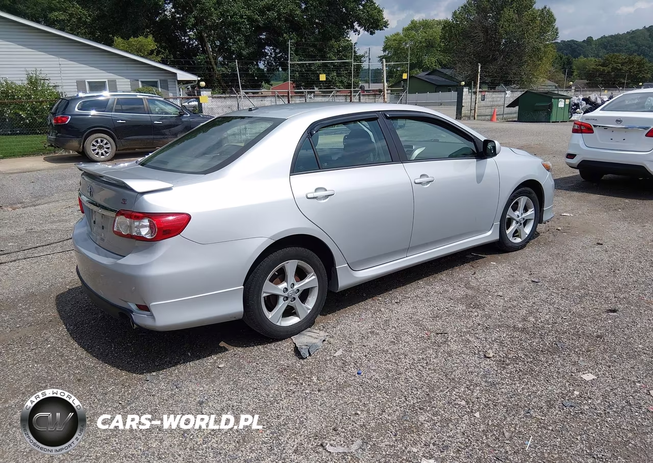 2012 Toyota Corolla S VIN:2T1BU4EE0CC912226 - 4