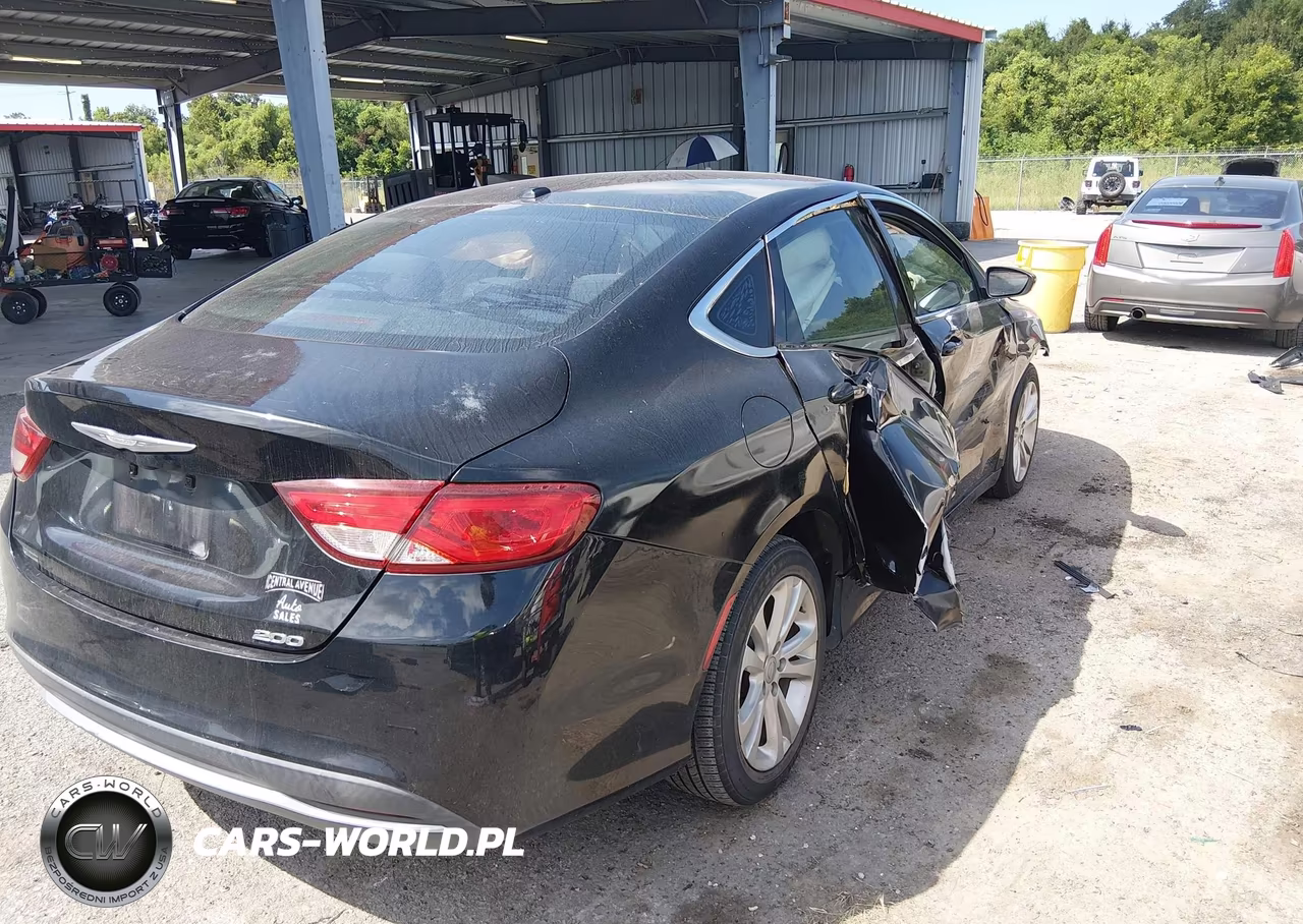 2015 Chrysler 200 Limited VIN:1C3CCCAB7FN739789 - 4