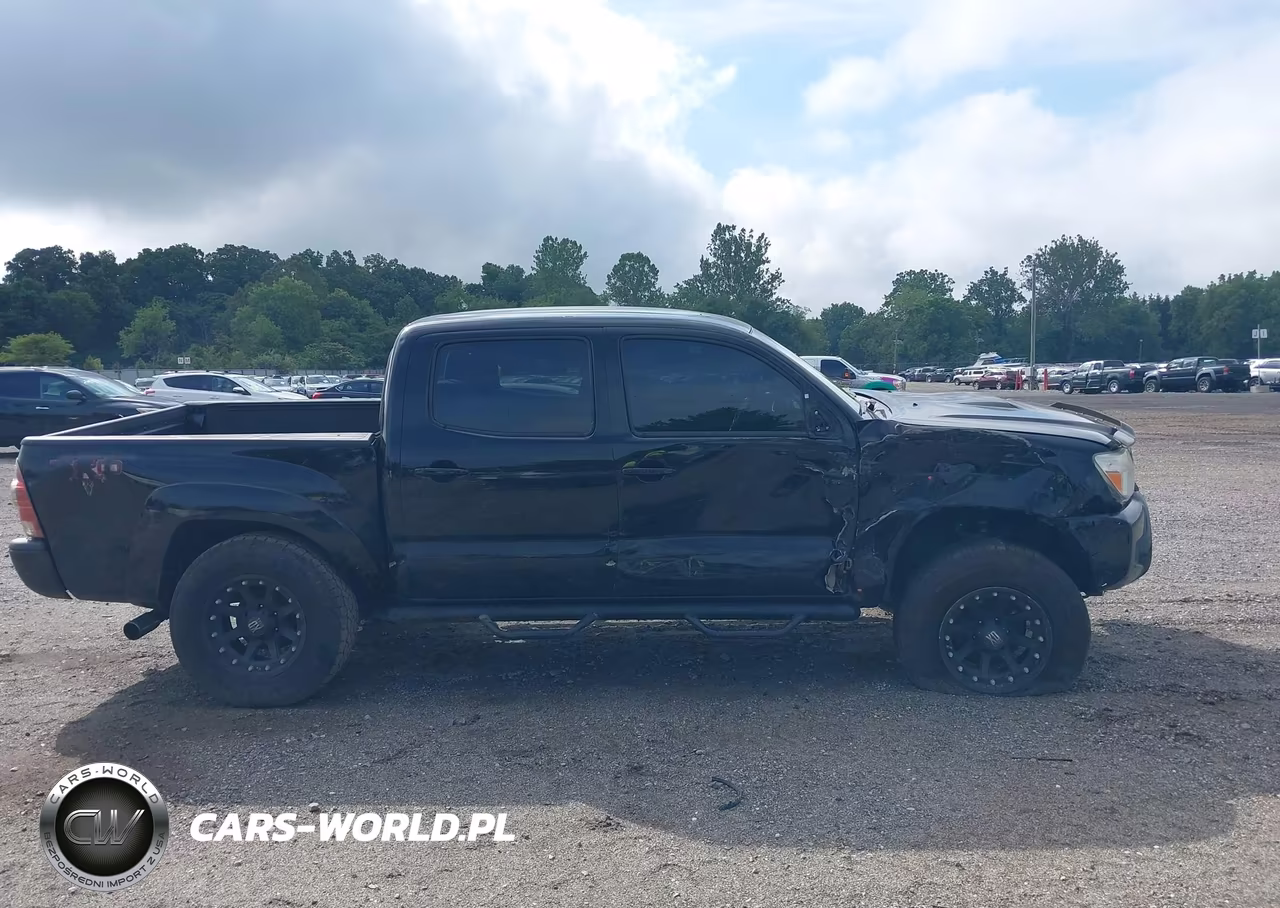 2013 Toyota Tacoma Base V6 VIN:3TMLU4EN2DM114081 - 13
