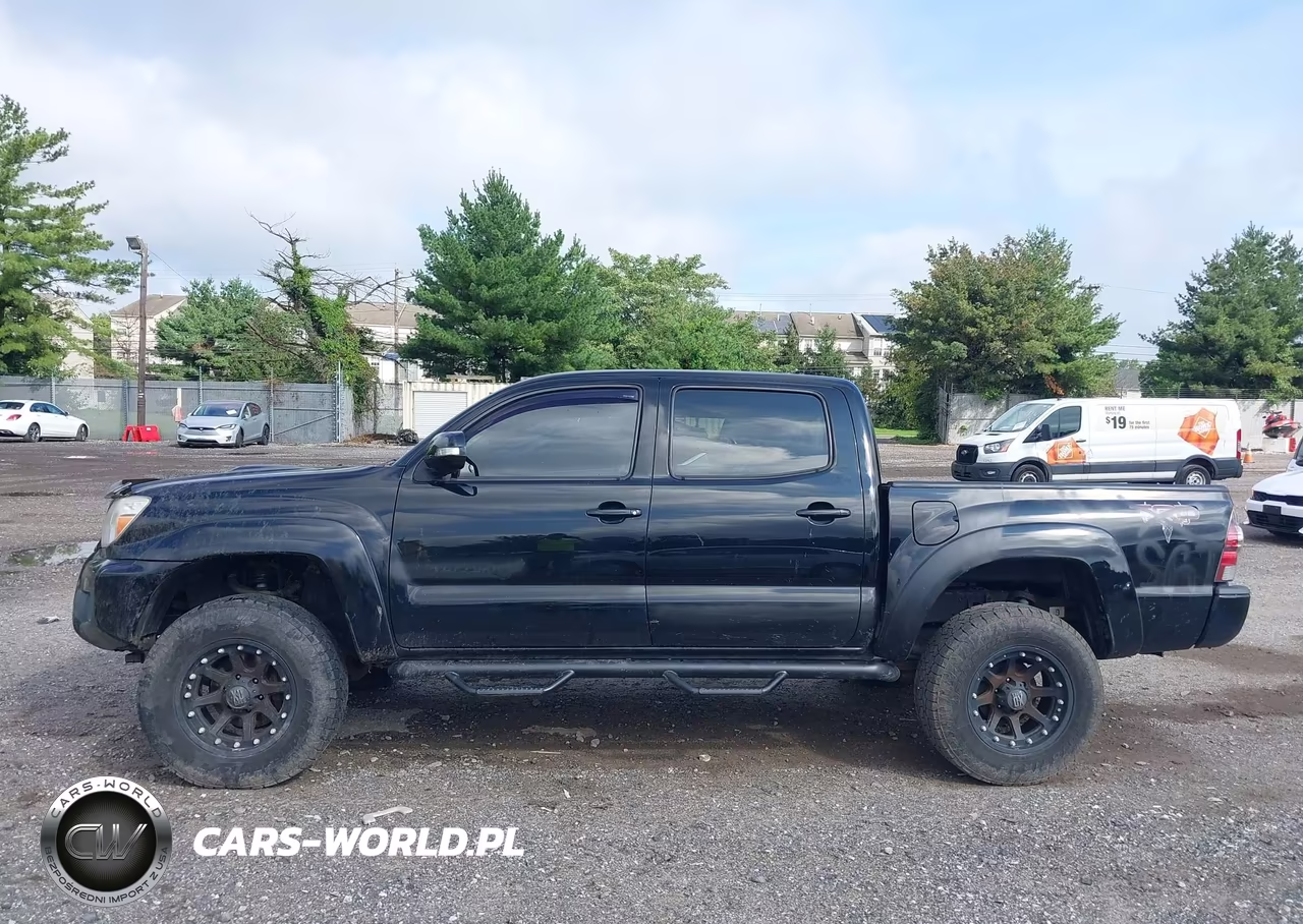 2013 Toyota Tacoma Base V6 VIN:3TMLU4EN2DM114081 - 14