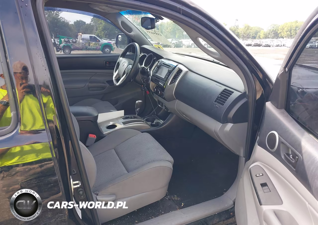 2013 Toyota Tacoma Base V6 VIN:3TMLU4EN2DM114081 - 5