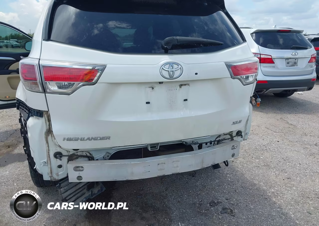 2015 Toyota Highlander Xle V6 VIN:5TDKKRFH7FS065678 - 17