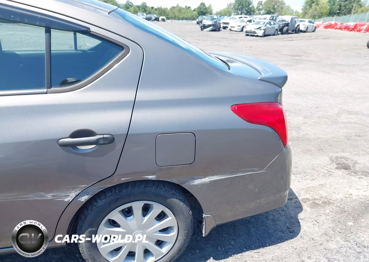 2015 Nissan Versa 1.6 S+ VIN:3N1CN7AP3FL863506 - 14