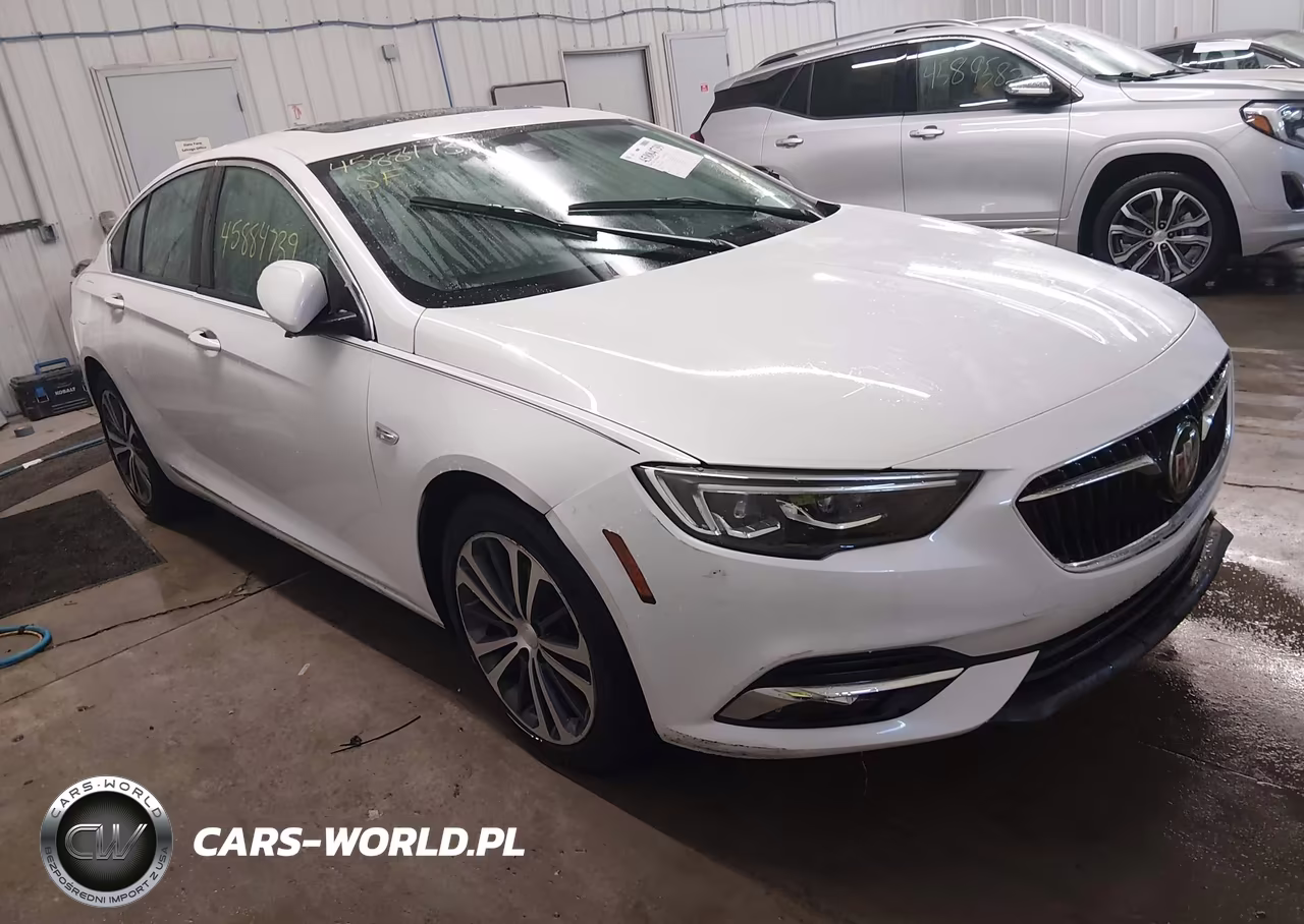 2018 Buick Regal Sportback Essence VIN:W04GP6SX5J1096558 - 1