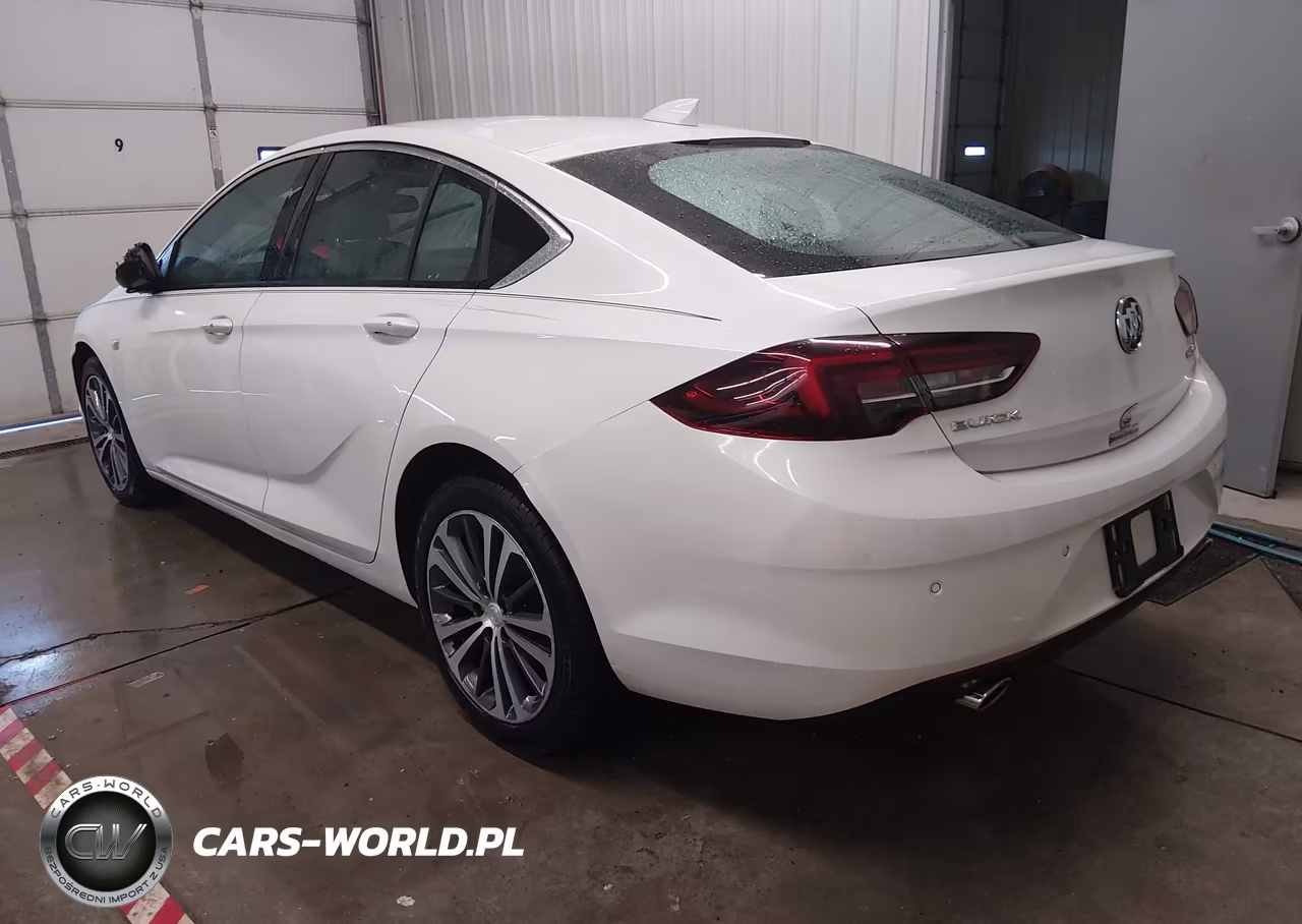 2018 Buick Regal Sportback Essence VIN:W04GP6SX5J1096558 - 3