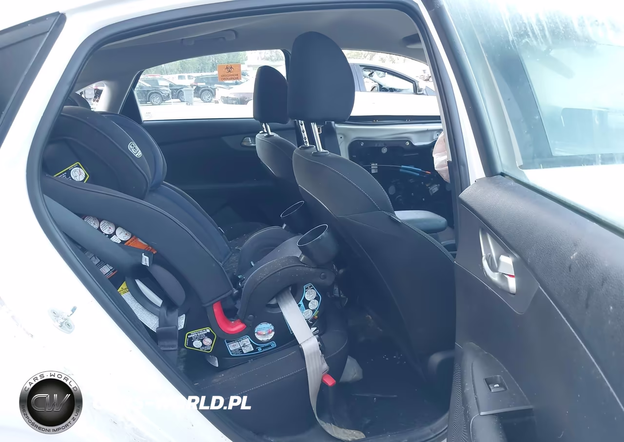 2021 Kia Forte Lxs VIN:3KPF24AD7ME409090 - 8
