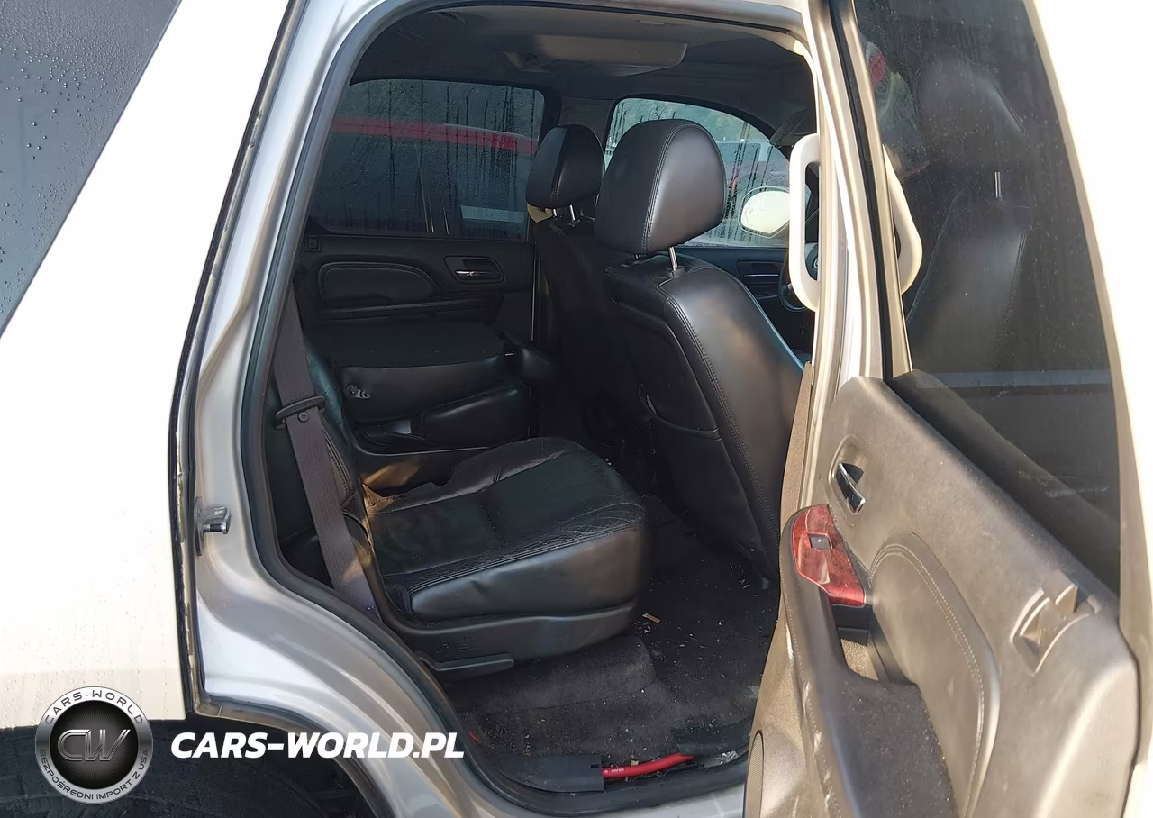 2009 Cadillac Escalade Standard VIN:1GYFK232X9R123272 - 8