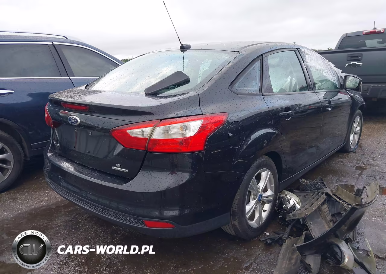 2013 Ford Focus Se VIN:1FADP3F28DL212775 - 4