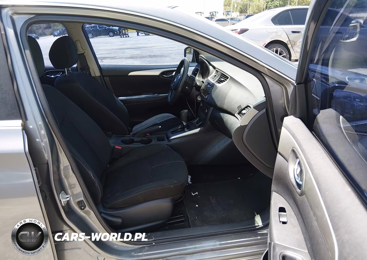 2018 Nissan Sentra S VIN:3N1AB7AP3JY255898 - 5
