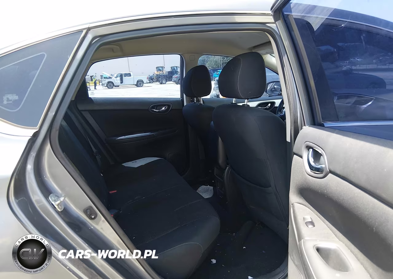 2018 Nissan Sentra S VIN:3N1AB7AP3JY255898 - 8