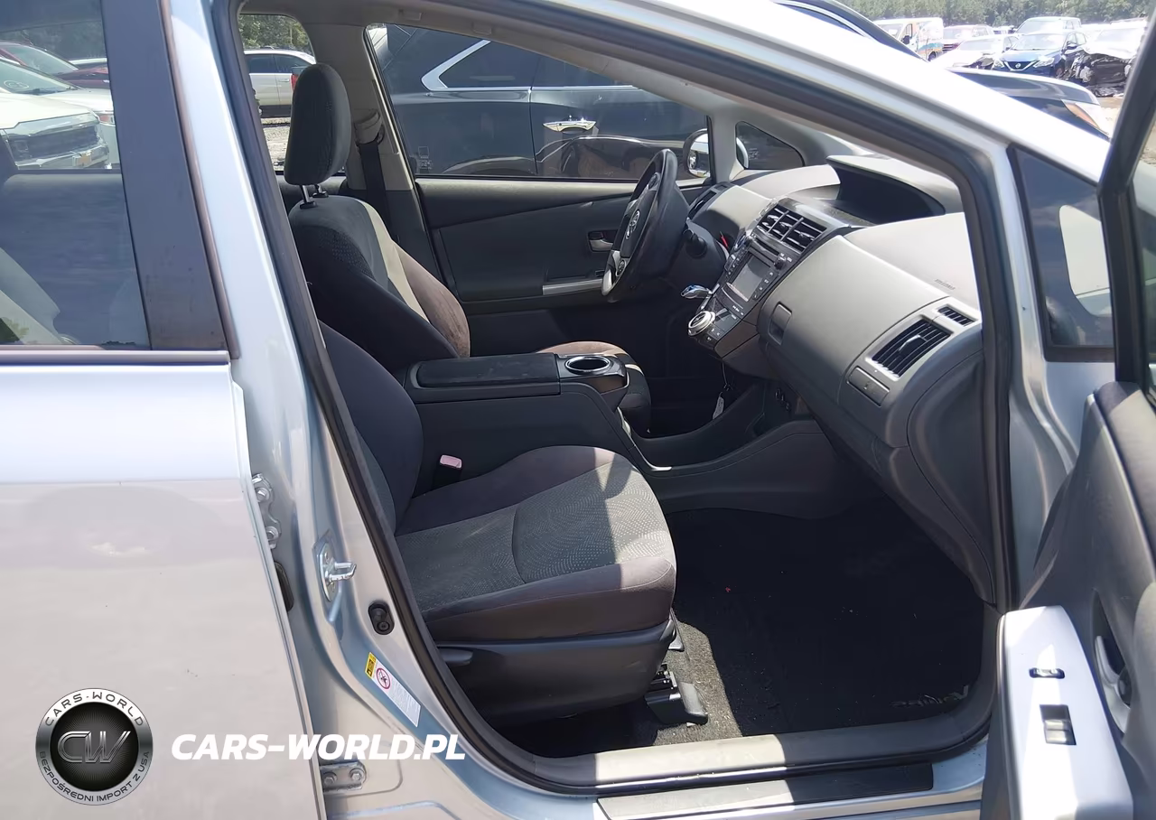 2012 Toyota Prius V Three VIN:JTDZN3EU0C3110071 - 5