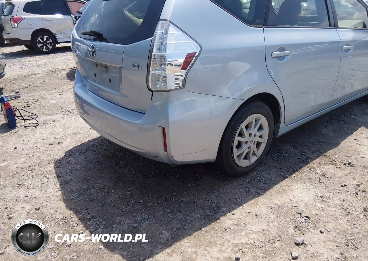 2012 Toyota Prius V Three VIN:JTDZN3EU0C3110071 - 6