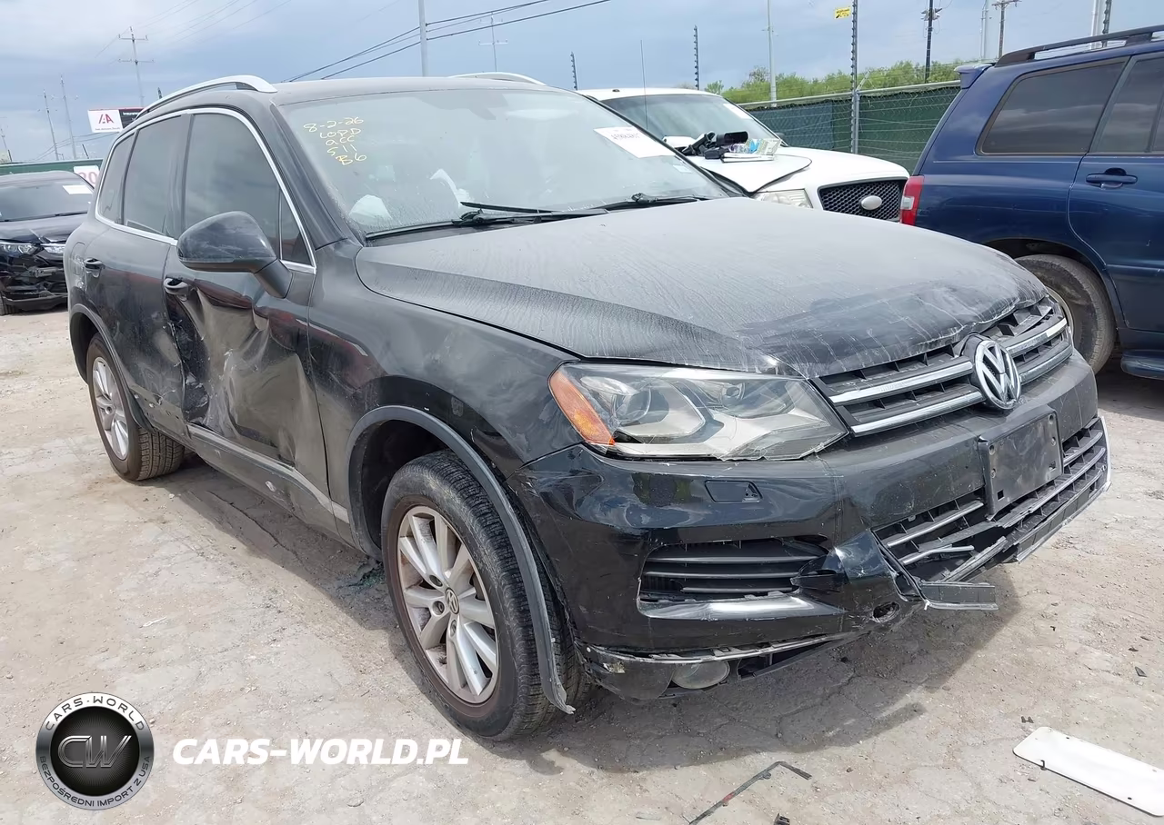 2013 Volkswagen Touareg Tdi Sport VIN:WVGEP9BP1DD002981 - 1