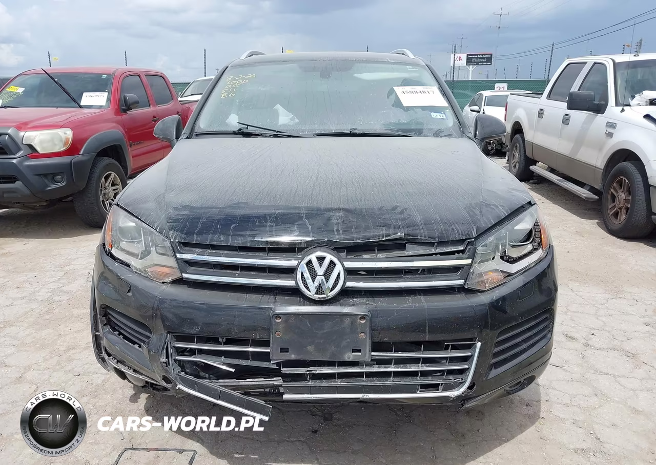 2013 Volkswagen Touareg Tdi Sport VIN:WVGEP9BP1DD002981 - 12