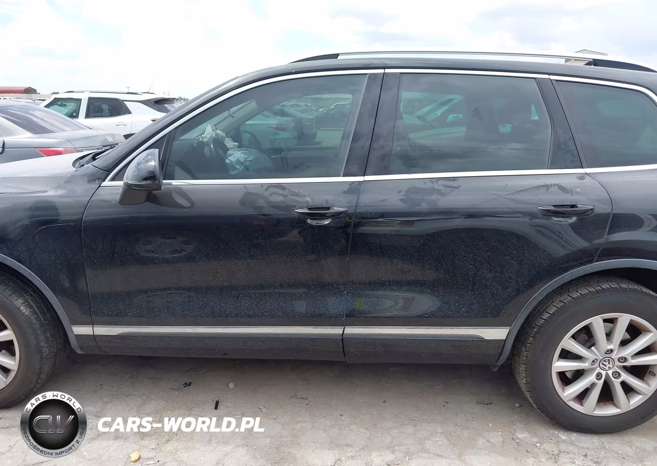 2013 Volkswagen Touareg Tdi Sport VIN:WVGEP9BP1DD002981 - 14