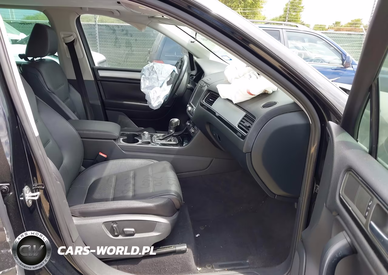 2013 Volkswagen Touareg Tdi Sport VIN:WVGEP9BP1DD002981 - 5