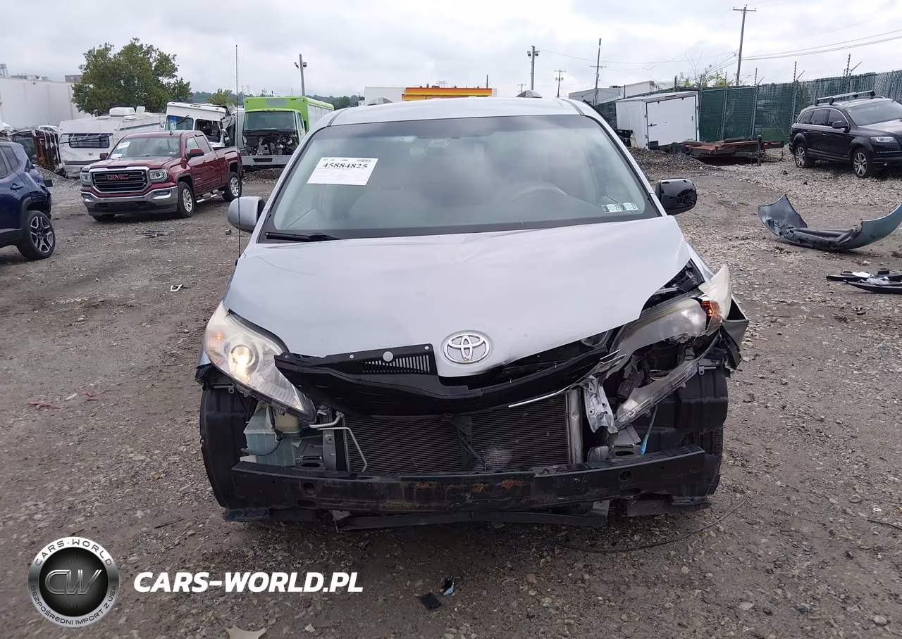 2011 Toyota Sienna Le V6 VIN:5TDKK3DC4BS066723 - 12