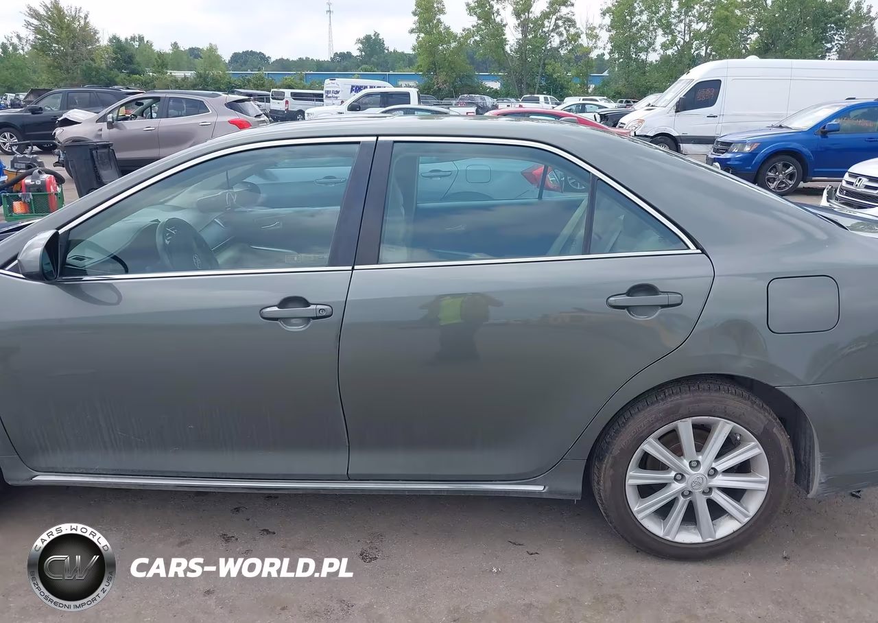 2014 Toyota Camry Xle VIN:4T4BF1FK8ER403232 - 14