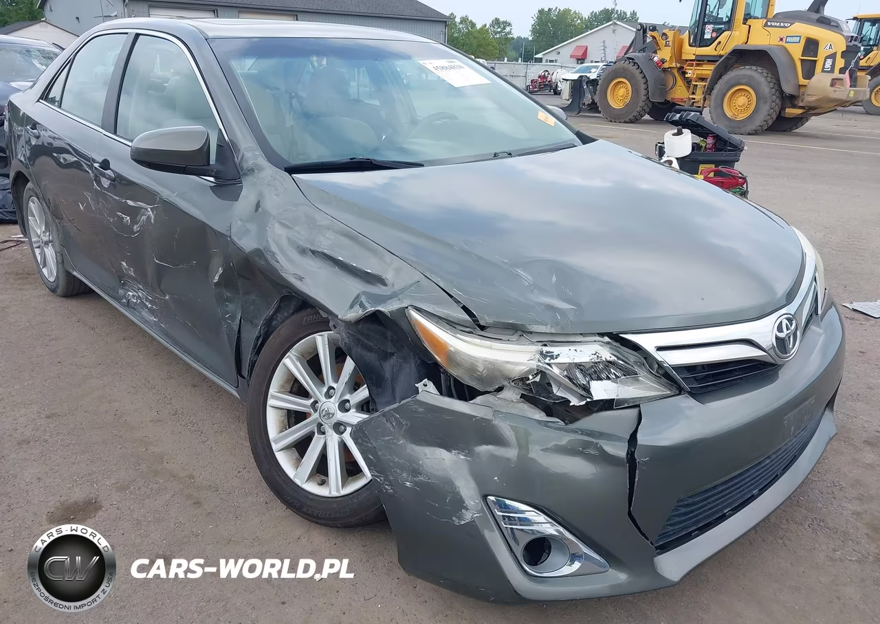 2014 Toyota Camry Xle VIN:4T4BF1FK8ER403232 - 6