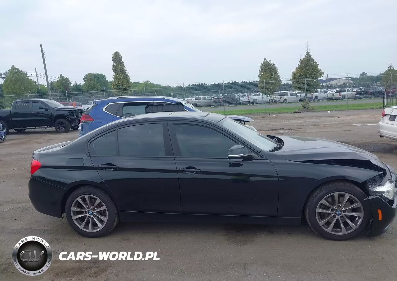2018 BMW 320I xDrive VIN:WBA8A3C58JA505365 - 14