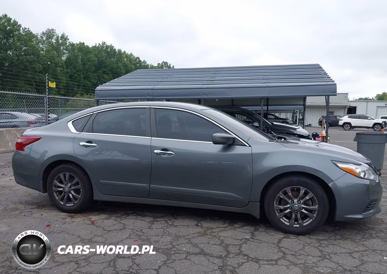 2018 Nissan Altima 2.5 S VIN:1N4AL3AP8JC242906 - 13