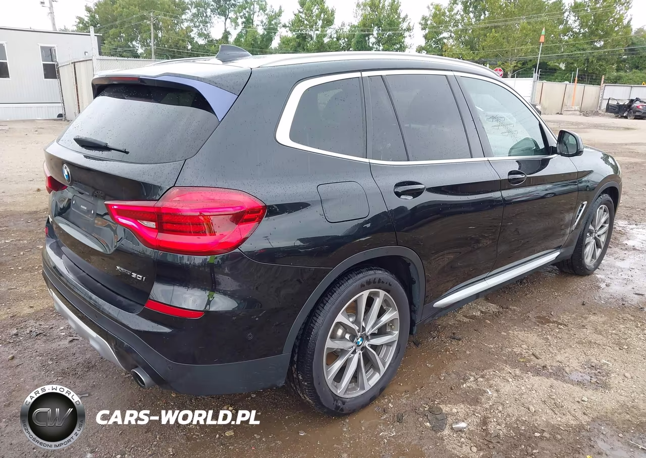 2018 BMW X3 xDrive30I VIN:5UXTR9C5XJLD70016 - 4