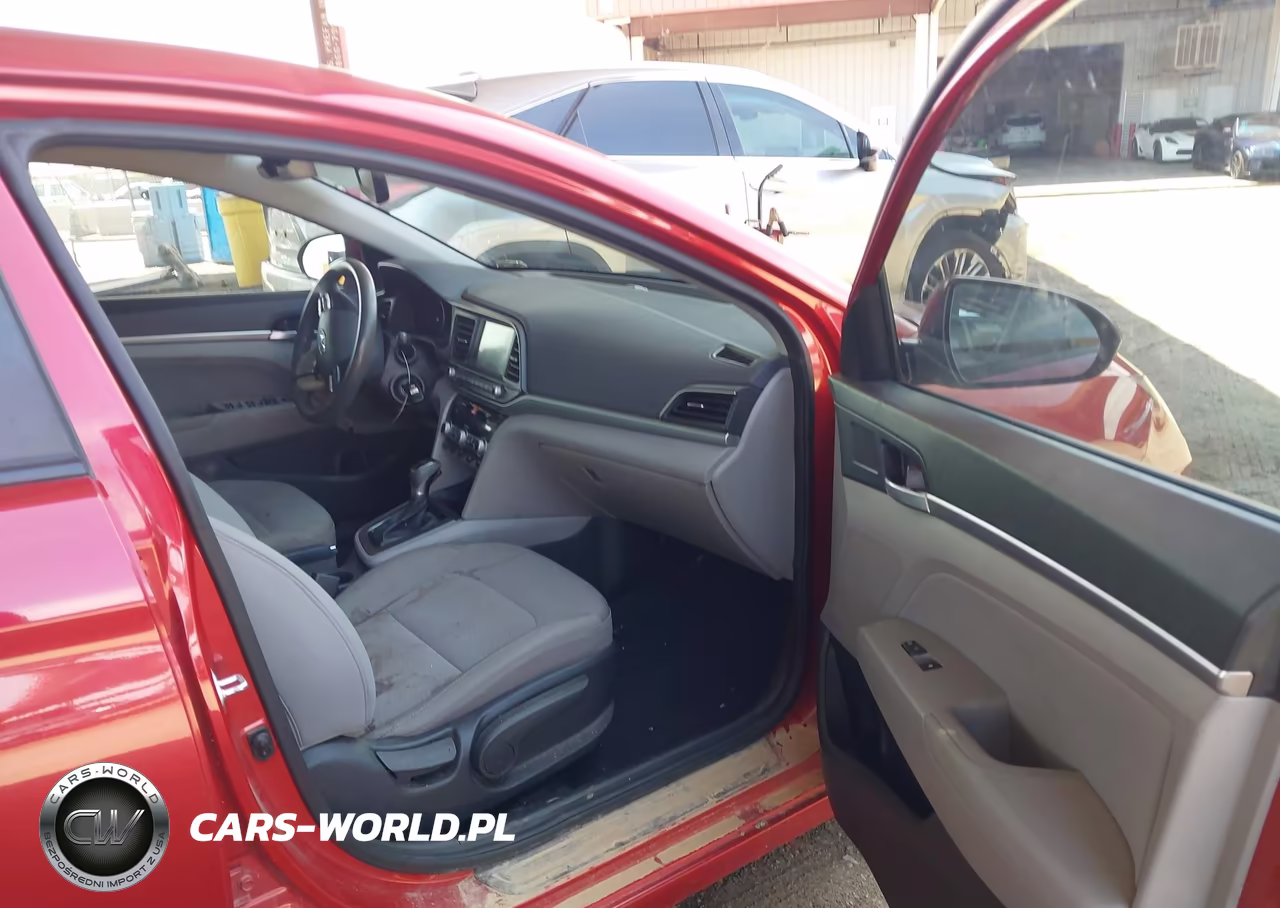 2020 Hyundai Elantra Sel VIN:5NPD84LF8LH544139 - 5