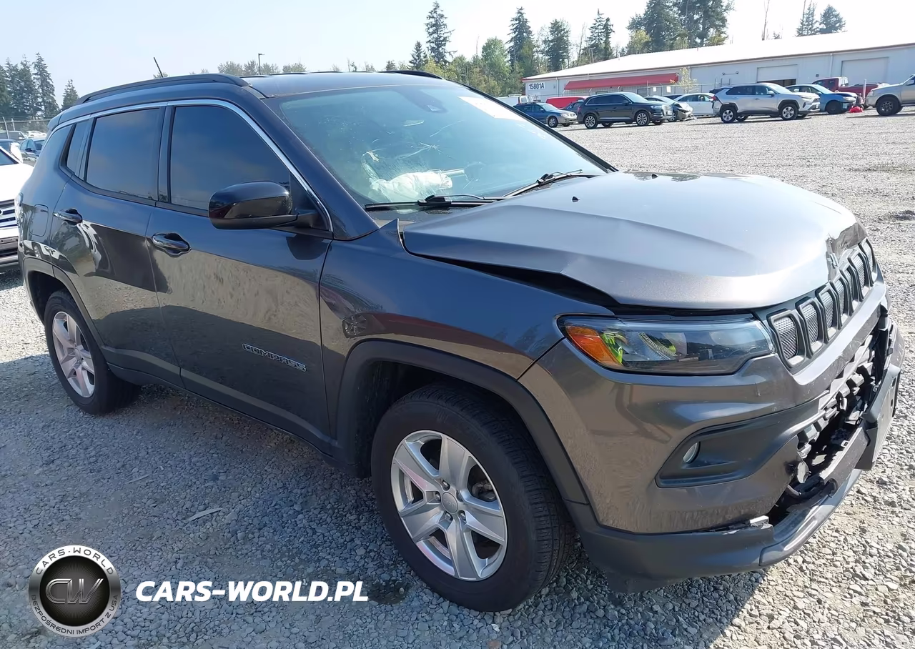 2022 Jeep Compass Latitude 4X4 – zdjęcie 1 z 18