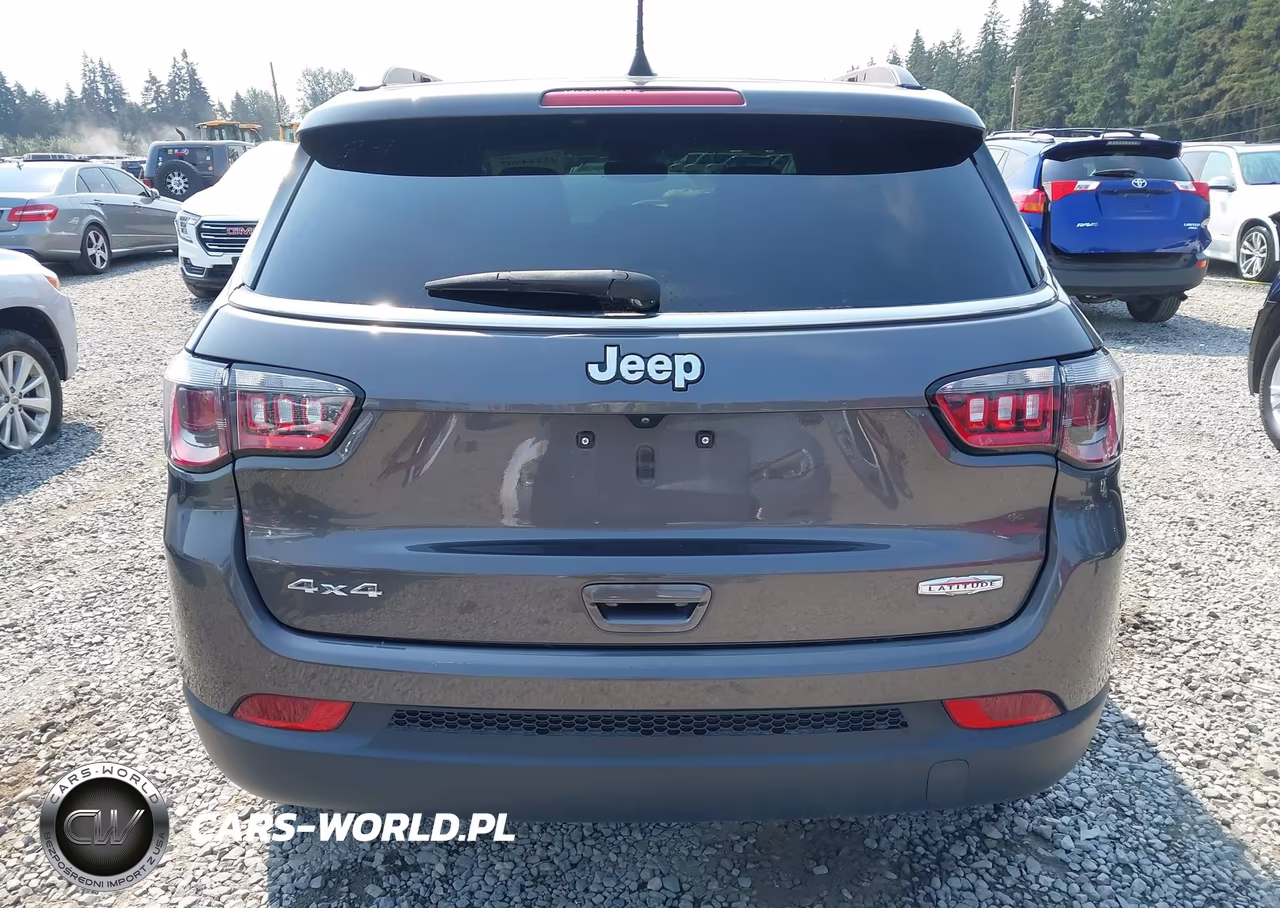 2022 Jeep Compass Latitude 4X4 VIN:3C4NJDBB5NT155095 - 16