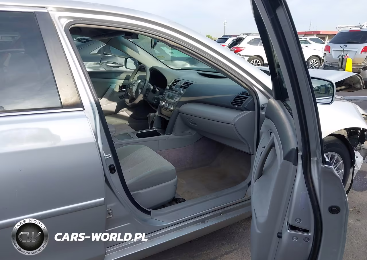 2010 Toyota Camry Le VIN:JTNBF3EK9A3004403 - 5