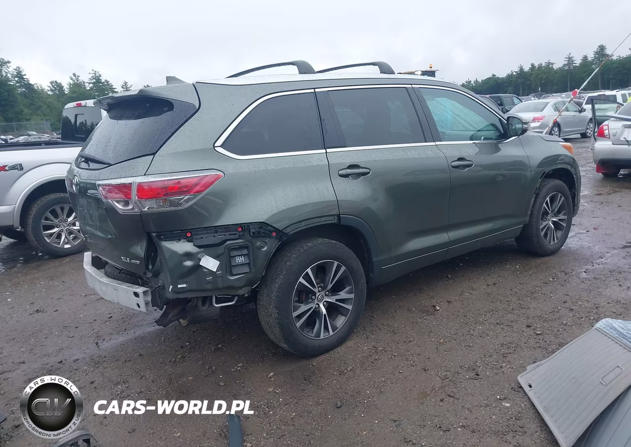 2016 Toyota Highlander Xle V6 VIN:5TDJKRFHXGS230605 - 4