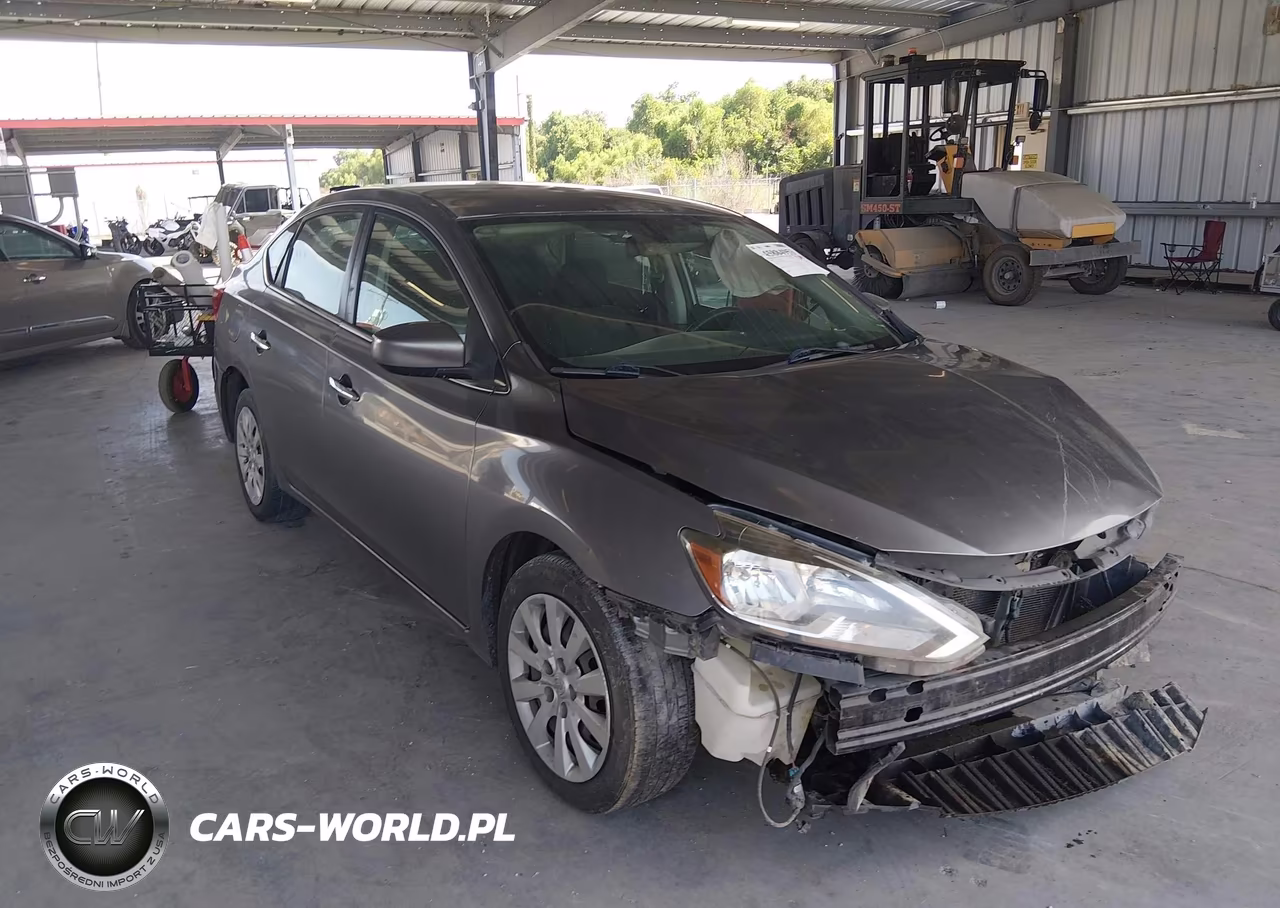 2018 Nissan Sentra S – zdjęcie 1 z 15