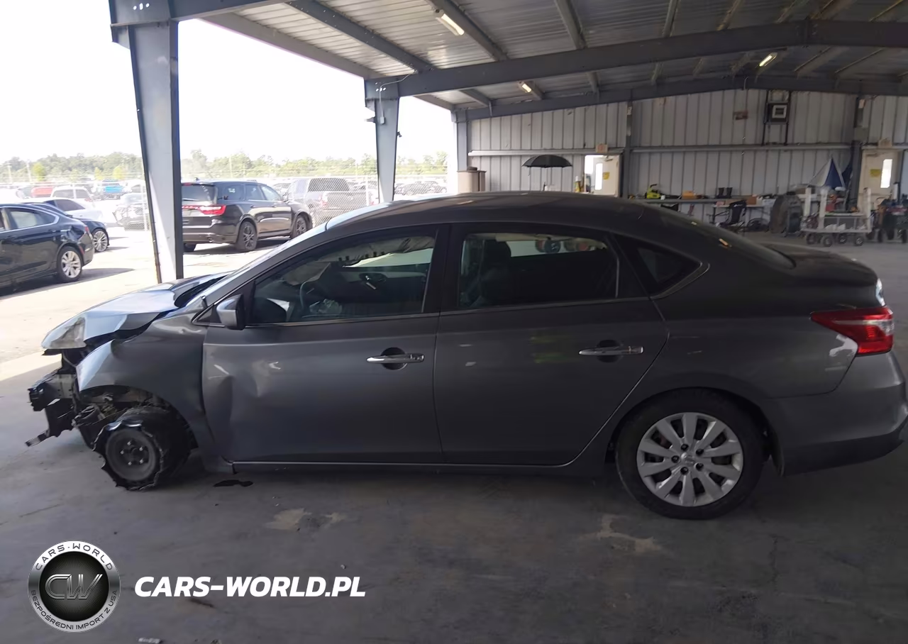2018 Nissan Sentra S VIN:3N1AB7AP0JY202530 - 13