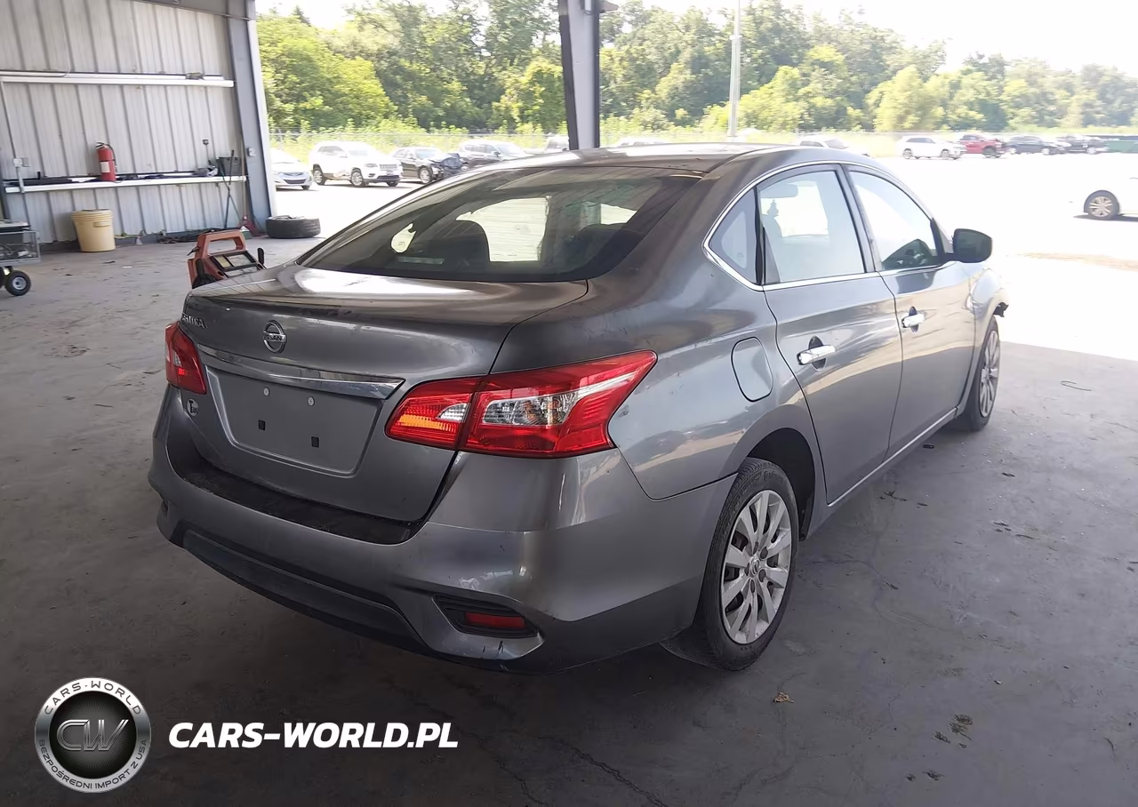 2018 Nissan Sentra S VIN:3N1AB7AP0JY202530 - 4