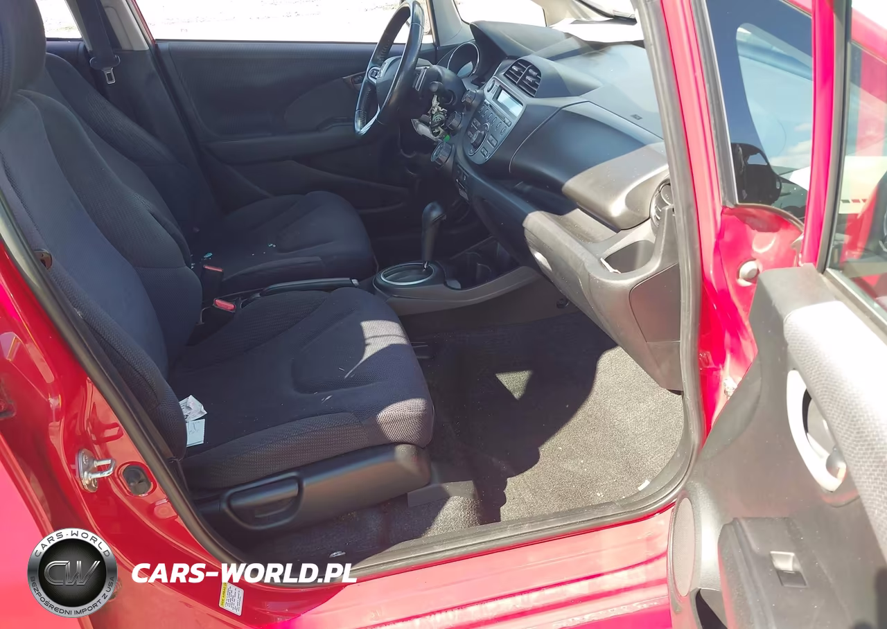 2012 Honda Fit Sport VIN:JHMGE8H51CC010410 - 5