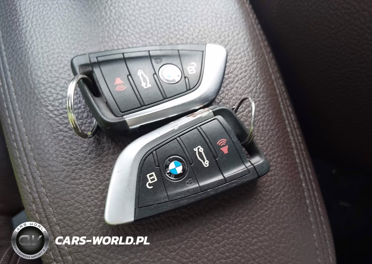 2016 BMW X1 xDrive28I VIN:WBXHT3C35G5E48089 - 11