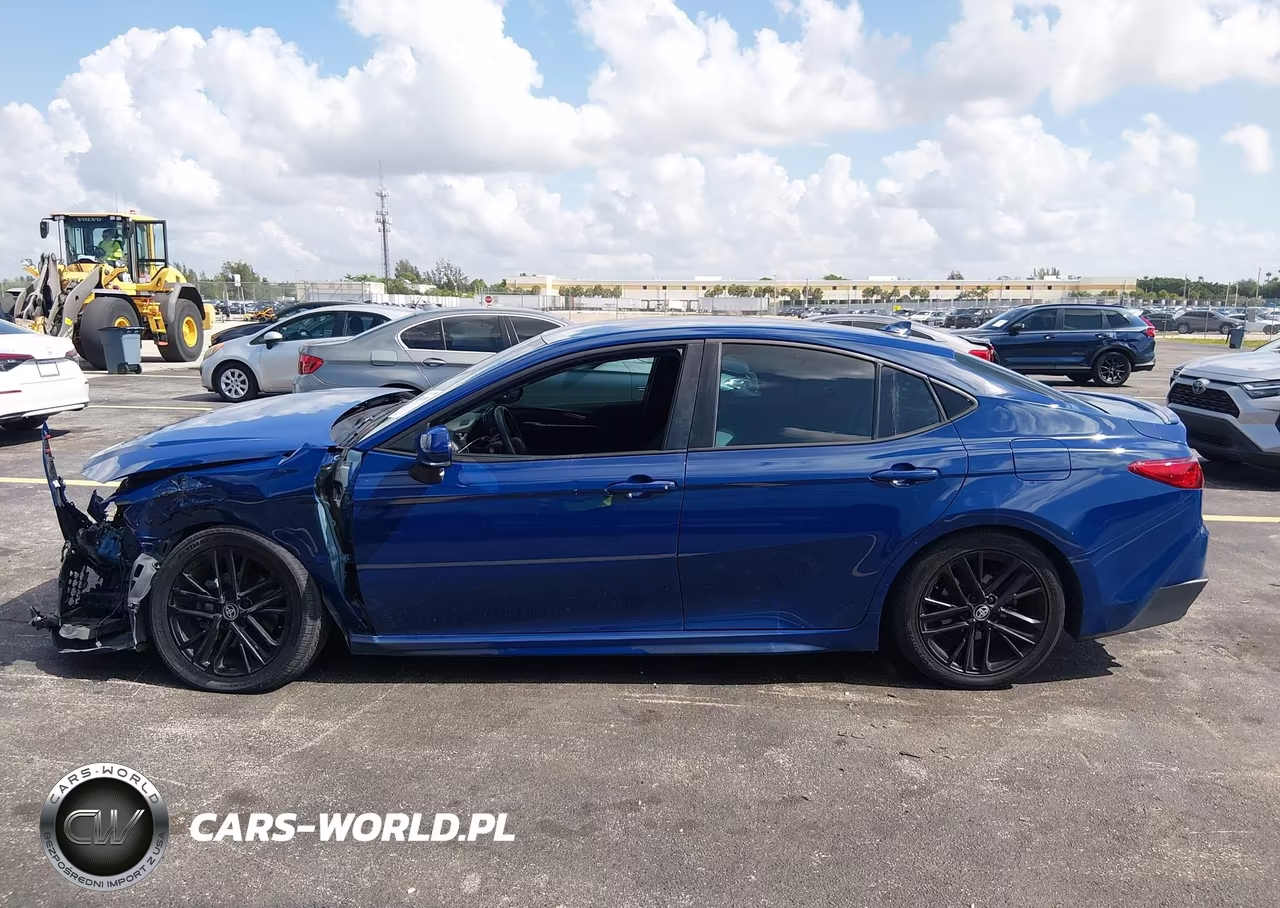 2025 Toyota Camry Se VIN:4T1DAACK9SU002967 - 14