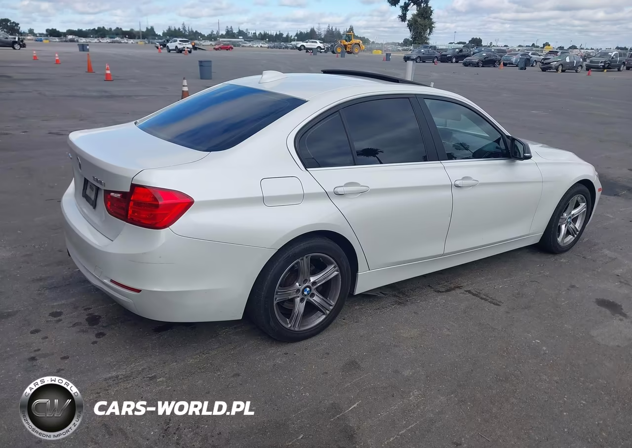 2015 BMW 328I xDrive VIN:WBA3B5C59FF959489 - 4