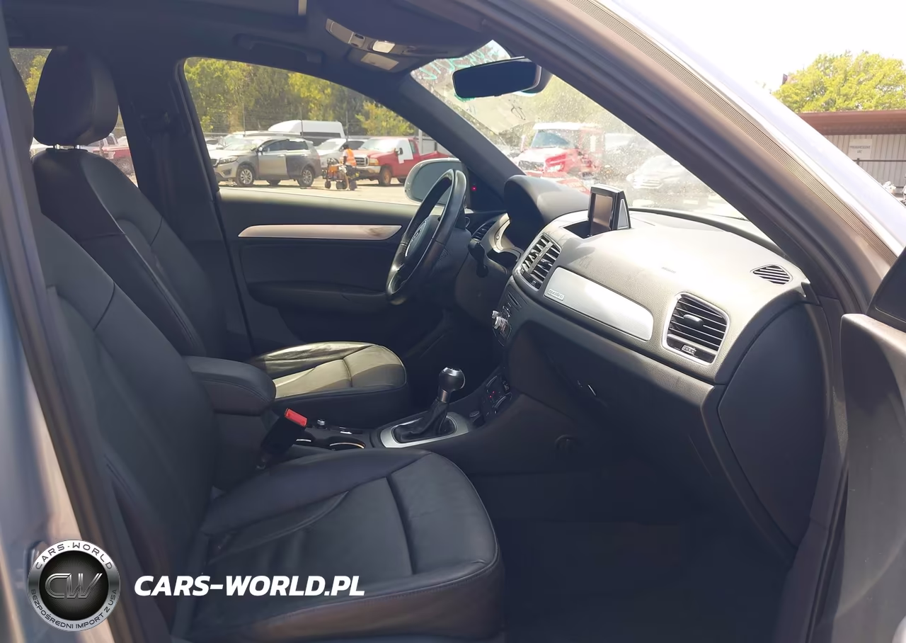 2018 Audi Q3 2.0T Premium VIN:WA1JCCFS2JR022630 - 5