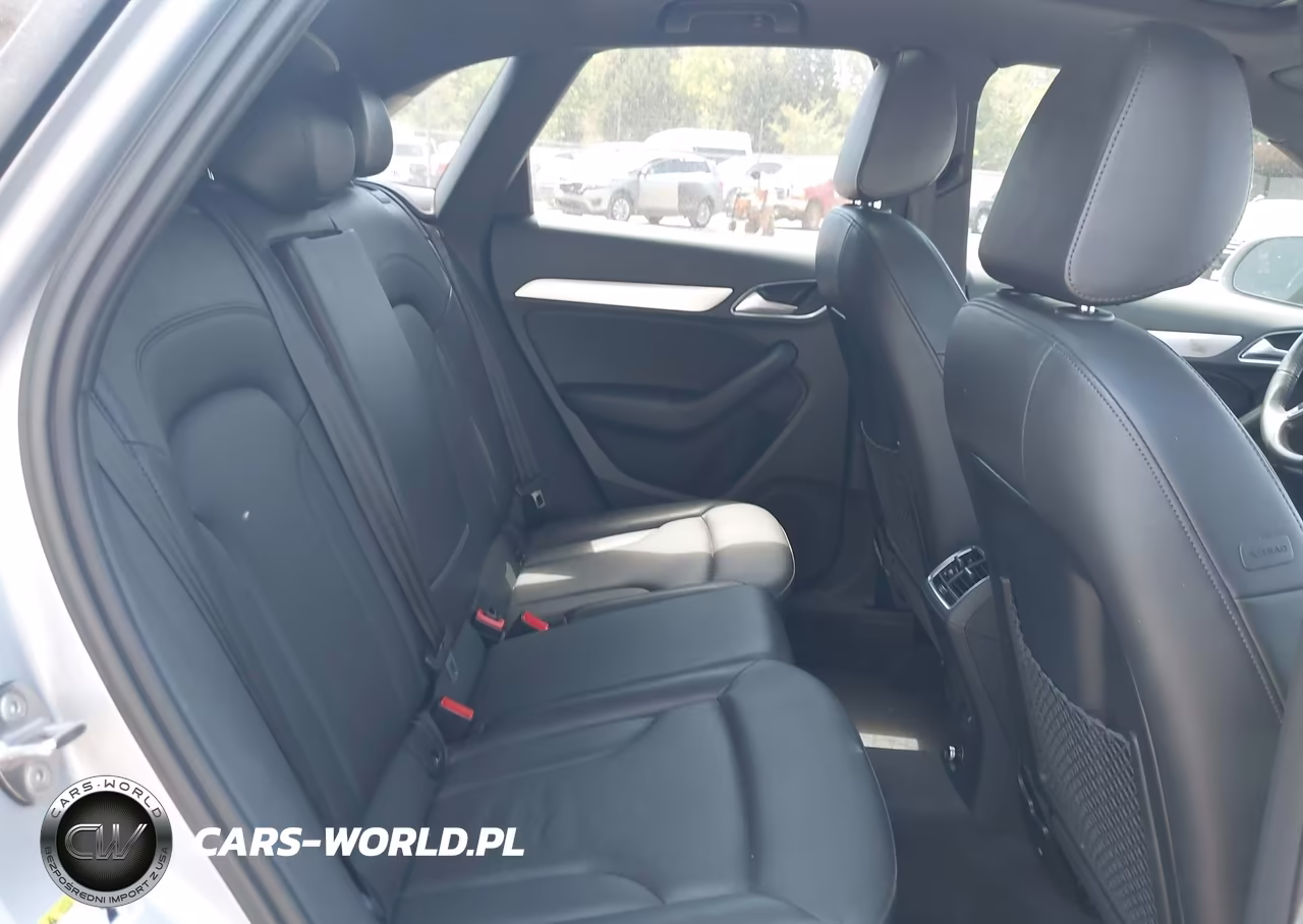 2018 Audi Q3 2.0T Premium VIN:WA1JCCFS2JR022630 - 8