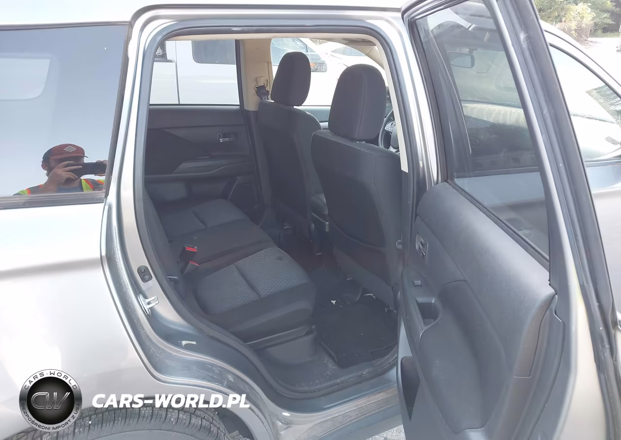2014 Mitsubishi Outlander Es VIN:JA4AD2A37EZ002760 - 8