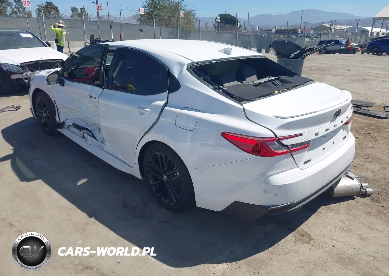 2026 Toyota Camry Se VIN:4T1DAACK5TU714636 - 3