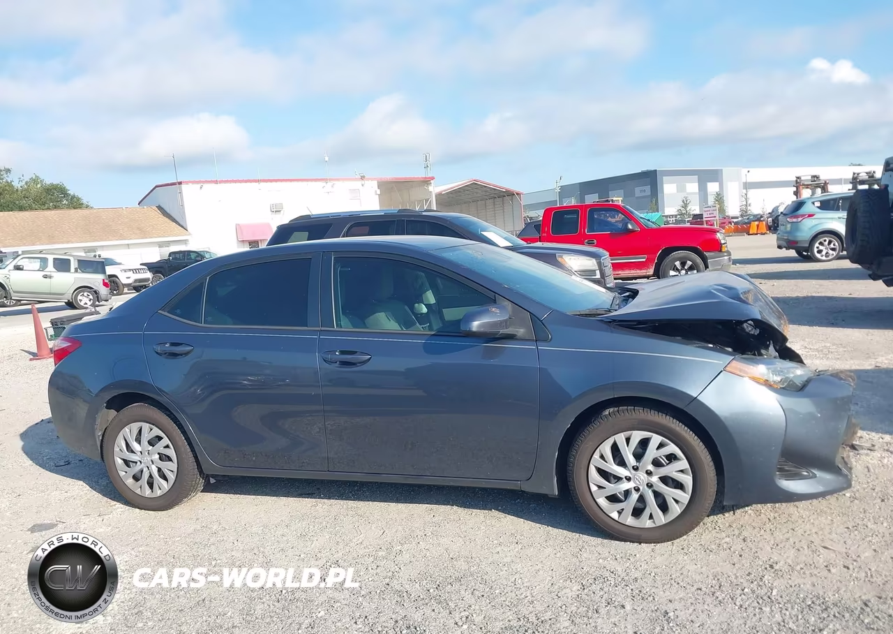 2019 Toyota Corolla Le VIN:2T1BURHE6KC197542 - 14