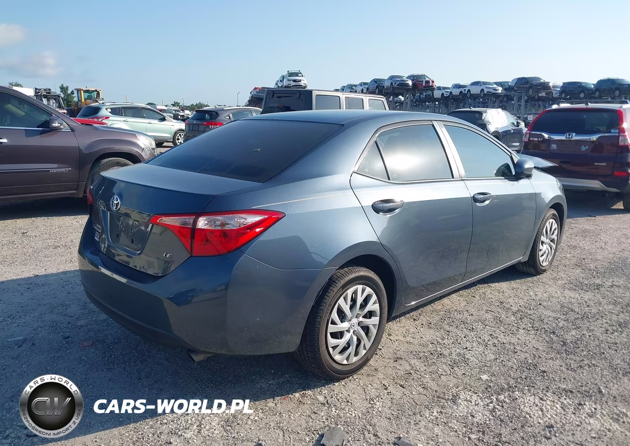 2019 Toyota Corolla Le VIN:2T1BURHE6KC197542 - 4
