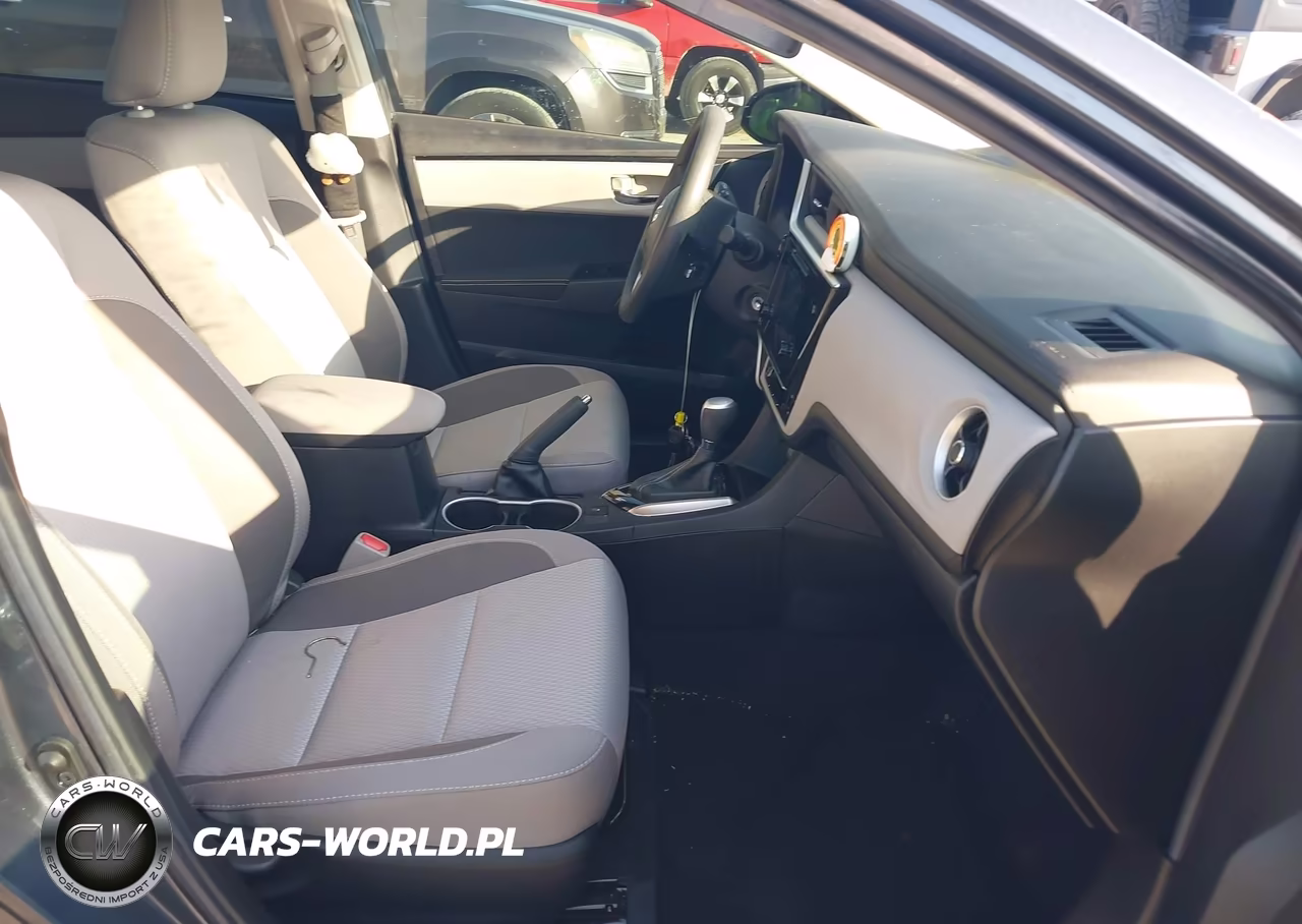 2019 Toyota Corolla Le VIN:2T1BURHE6KC197542 - 5