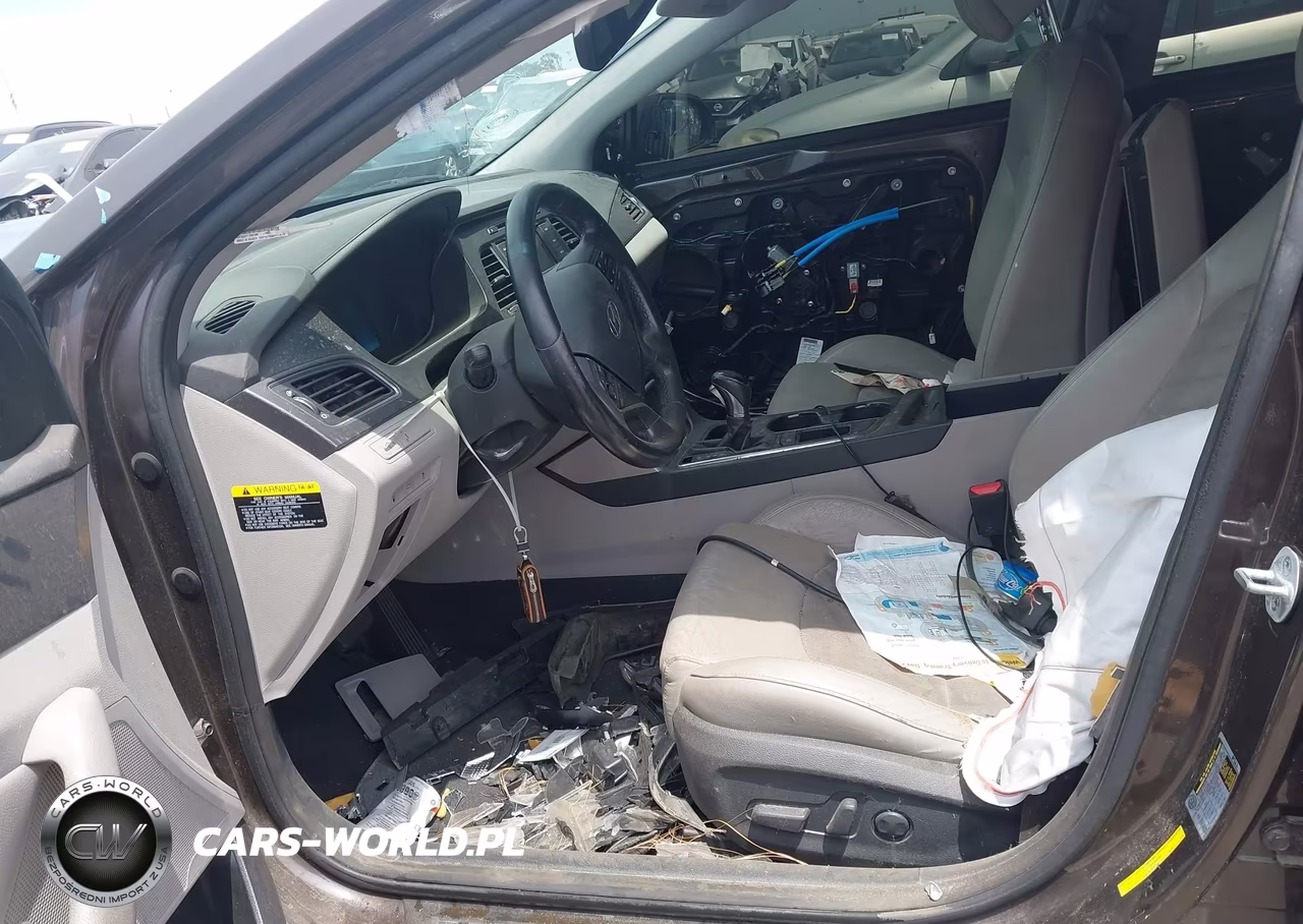 2015 Hyundai Sonata Sport VIN:5NPE34AF3FH120216 - 5