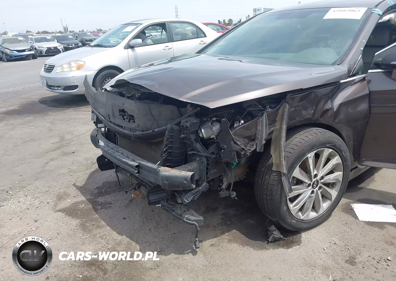 2015 Hyundai Sonata Sport VIN:5NPE34AF3FH120216 - 6