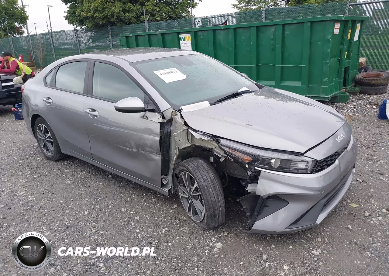2024 Kia Forte Lxs