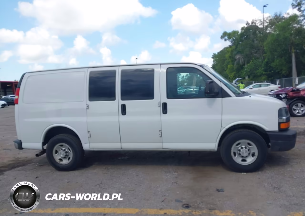 2019 Chevrolet Express 2500 Work Van VIN:1GCWGAFPXK1332556 - 13